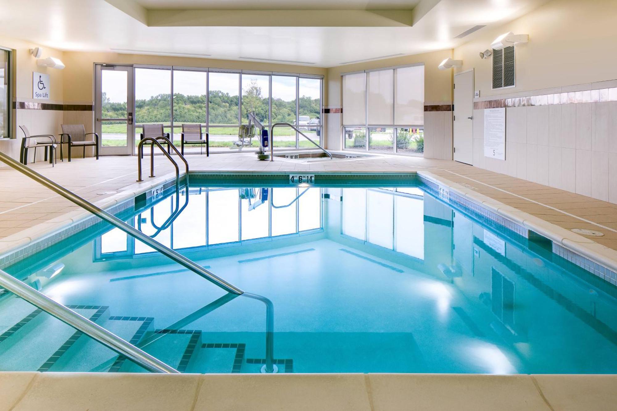 Courtyard By Marriott Omaha Bellevue At Beardmore Event Center Exteriér fotografie