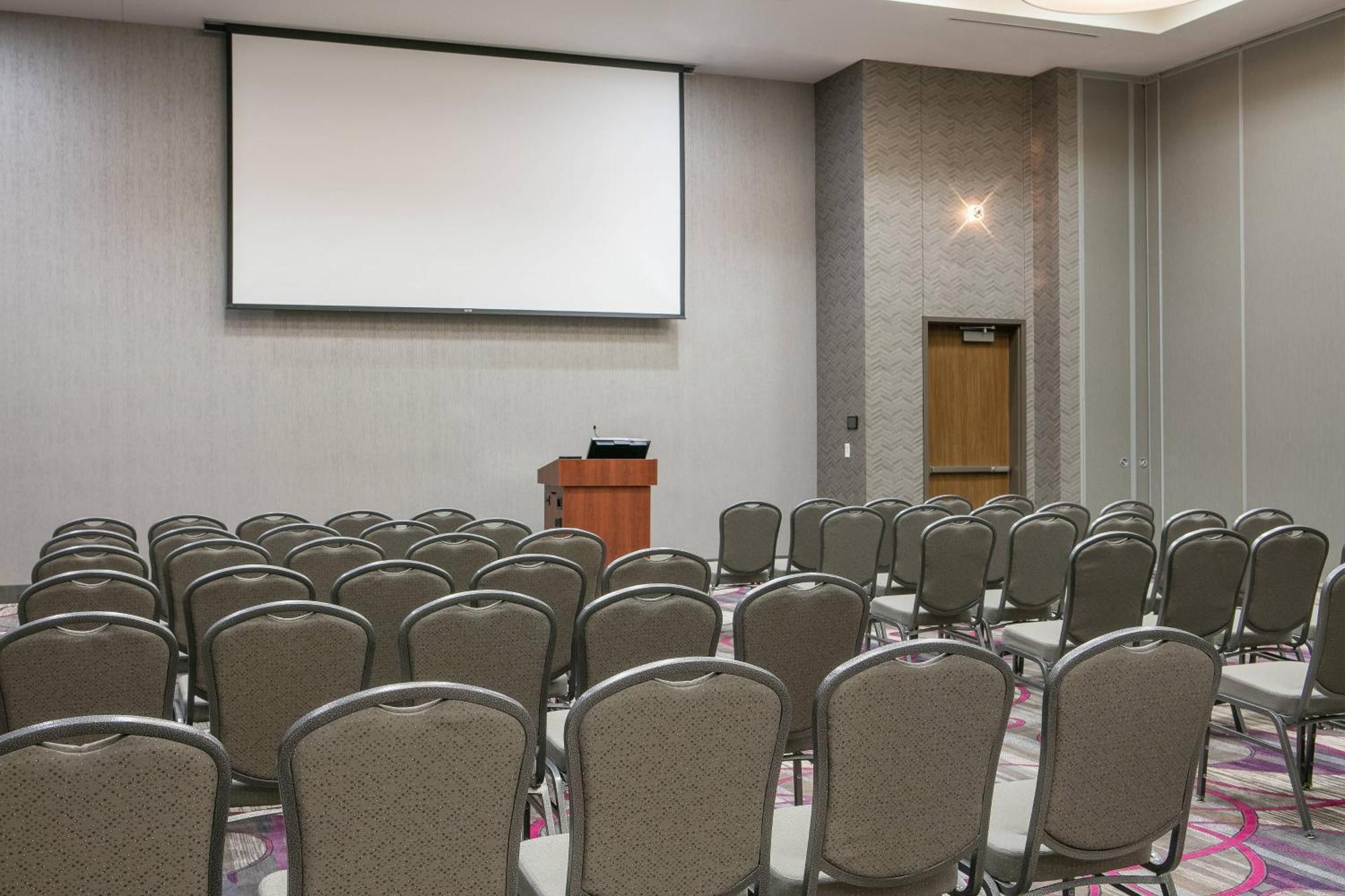 Courtyard By Marriott Omaha Bellevue At Beardmore Event Center Exteriér fotografie